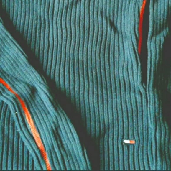 TOMMY HILFIGER  Sweater - Picture 2 of 2